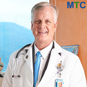 Dr. Max Greig | Orthopedic Surgeon | Mexico