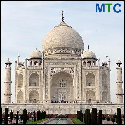 Taj Mahal | Orthopedic Tourism in India