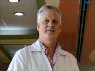 Dr.-Greig-Max-for-hip-replacement-in-puerto-vallarta