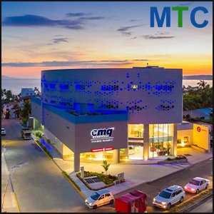 CMQ-hospital-at-night,-Puerto-Vallarta