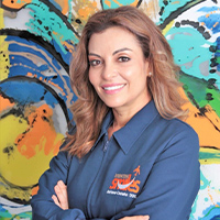 Dr. Adriana Castano