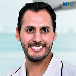 Dr. Javier Paz | Mini implant dentist in Cancun, Mexico